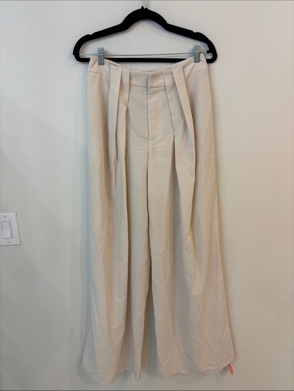 PrettyLittleThing Cream Wide Leg Trousers New With Tags